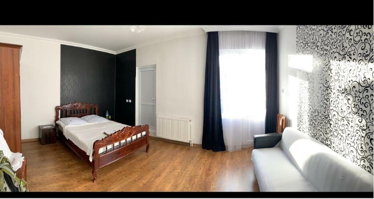 Guest House Telavi XXI Εξωτερικό φωτογραφία